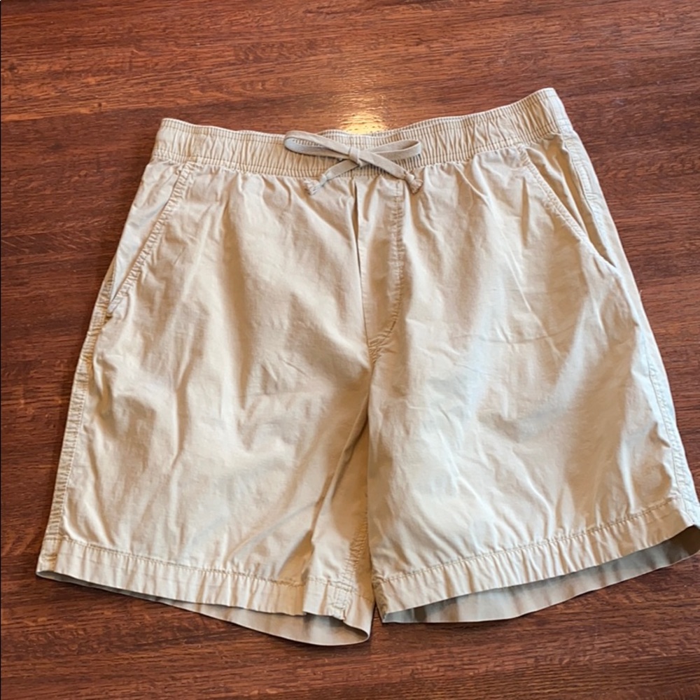 American Eagle Khaki Shorts